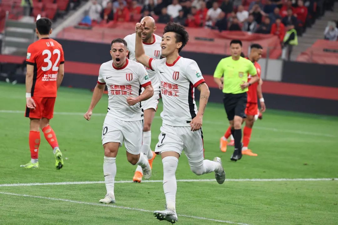 蓉城3-1客破海港不败金身 近5战4胜升次席