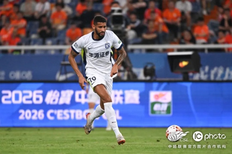 卡迪斯两射一传，武汉三镇客场3-3绝平山东泰山