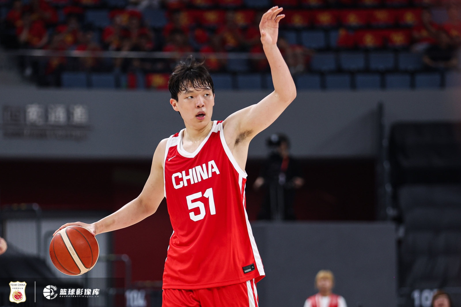 杨瀚森替补10+5 赛后连夜返青处理事务 预计参加8月窗口期 杨瀚森替补10+5 赛后连夜返青处理事务 预计参加8月窗口期