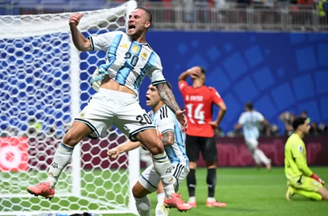 VAR双重标准与红牌特赦:FIFA为强队护航的底层逻辑 VAR双重标准与红牌特赦:FIFA为强队护航的底层逻辑