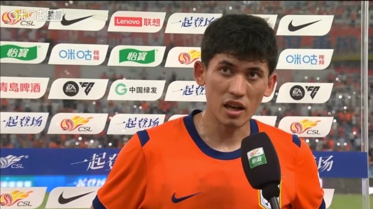 买乌郎破荒+3球领先遭反扑,泰山4-3险胜玉昆