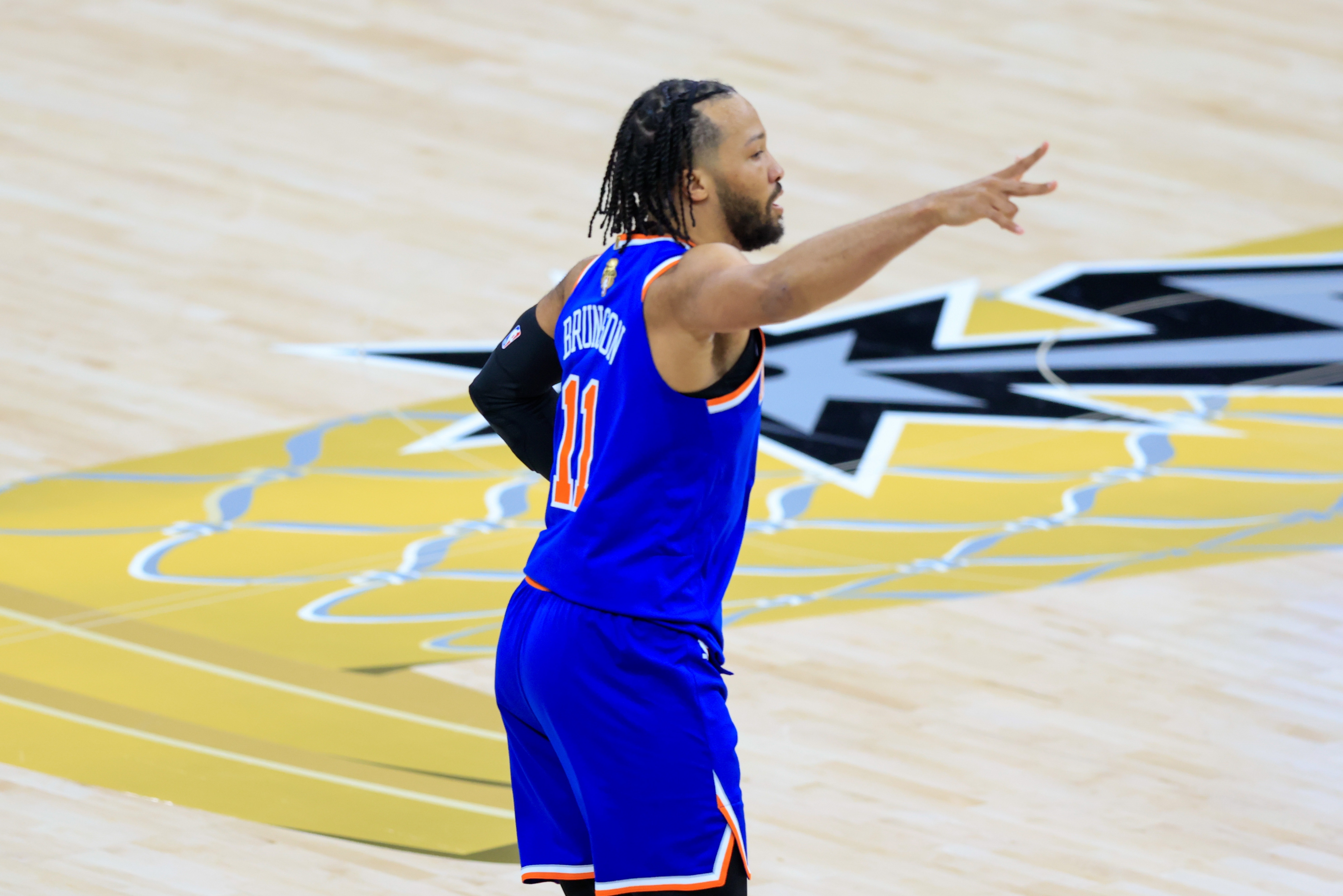 布伦森ESPY三奖加冕,NBA球员11次夺魁创历史 布伦森ESPY三奖加冕,NBA球员11次夺魁创历史