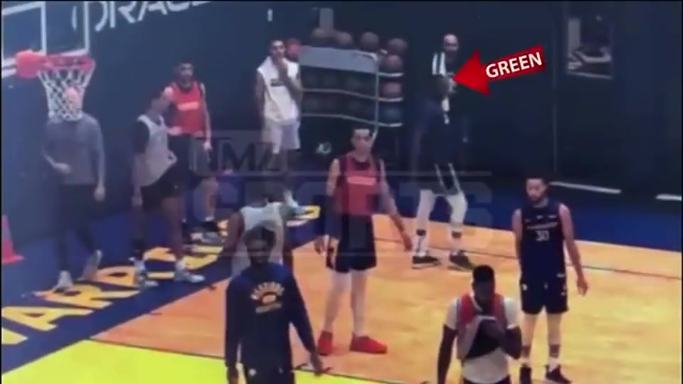 阿德巴约拳击希罗面部!NBA队友反目史再添新章 阿德巴约拳击希罗面部!NBA队友反目史再添新章