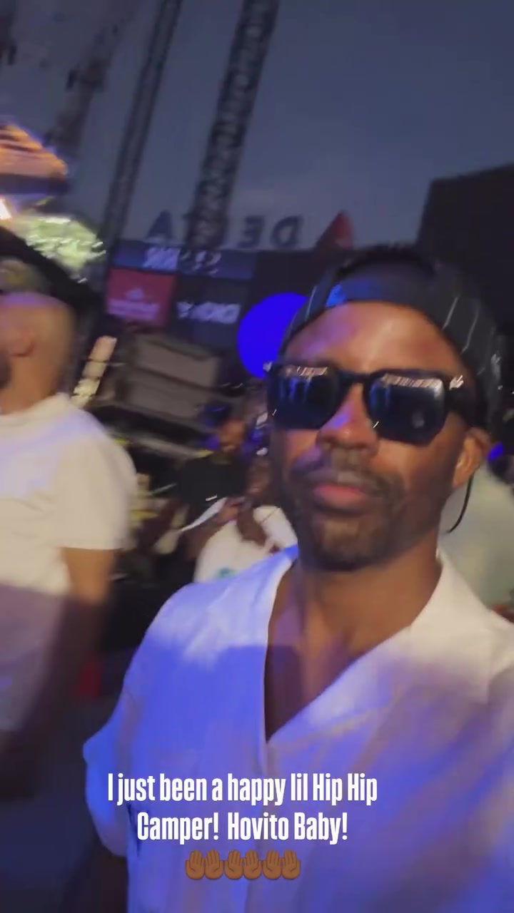 詹姆斯塔图姆内场看Jay-Z 米切尔独坐上层看台 詹姆斯塔图姆内场看Jay-Z 米切尔独坐上层看台