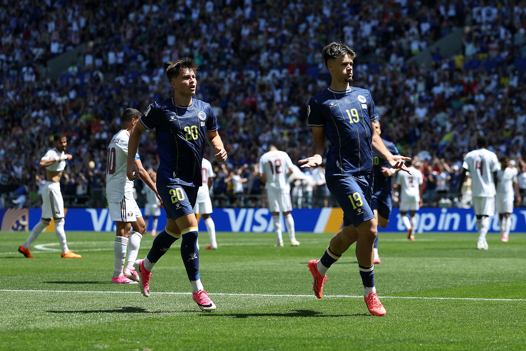 FIFA官方公布世界杯最佳进球12候选：费兰决赛绝杀领衔，梅西姆巴佩在列