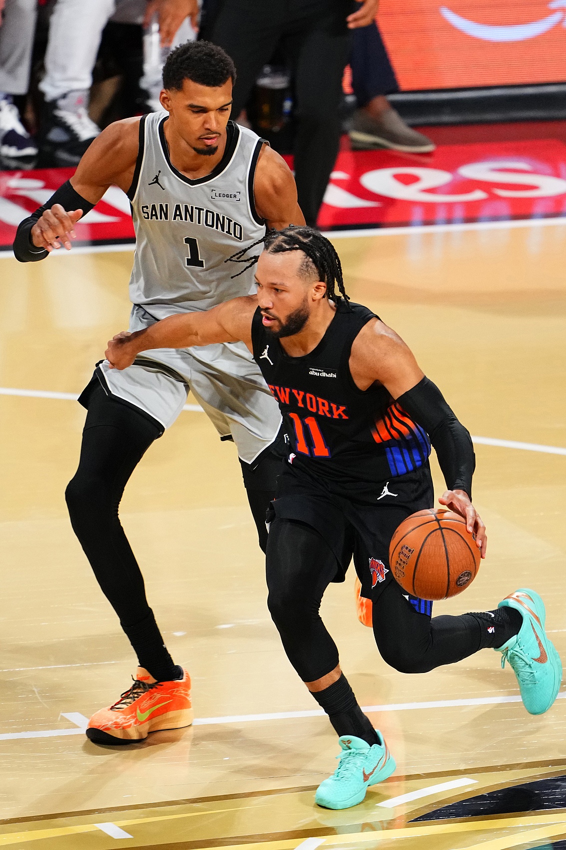 文班亚马成NBA2K27标准版封面人物 本·斯蒂勒直言尼克斯五场夺冠