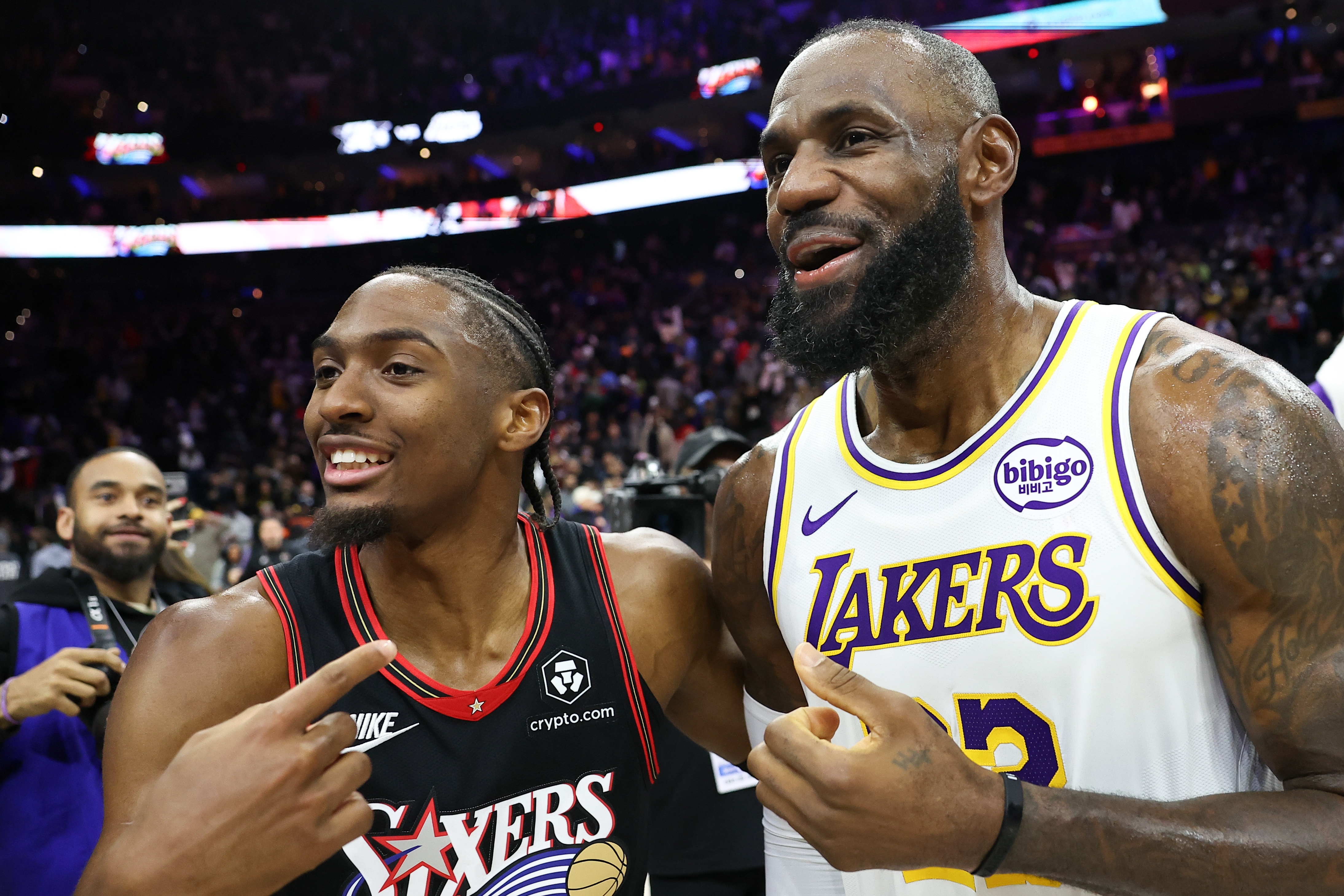 ESPN:76人三巨头组团招募詹姆斯 马克西领衔行动 ESPN:76人三巨头组团招募詹姆斯 马克西领衔行动