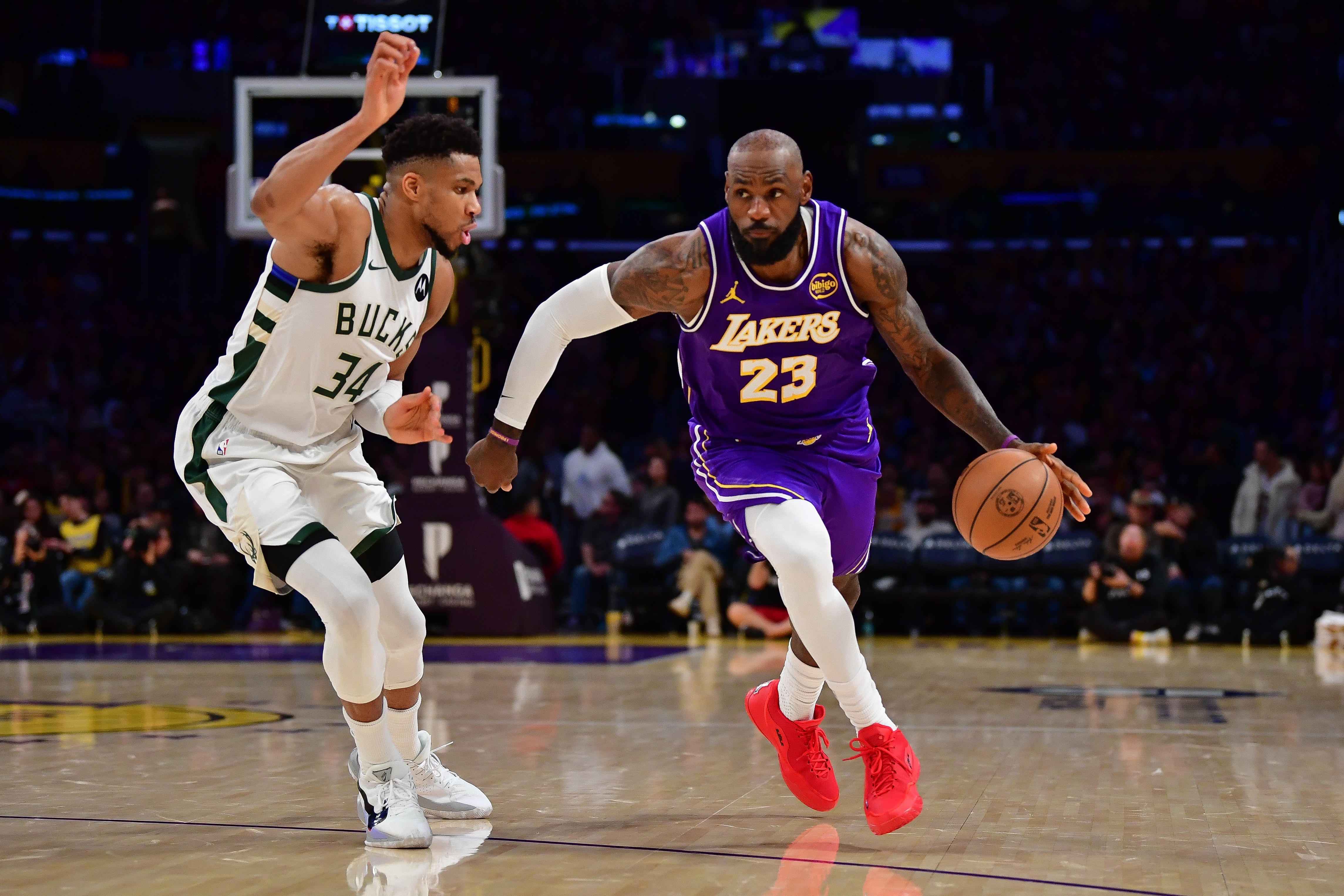 ESPN名记：詹姆斯不满湖人第三进攻角色，热火成理想下家