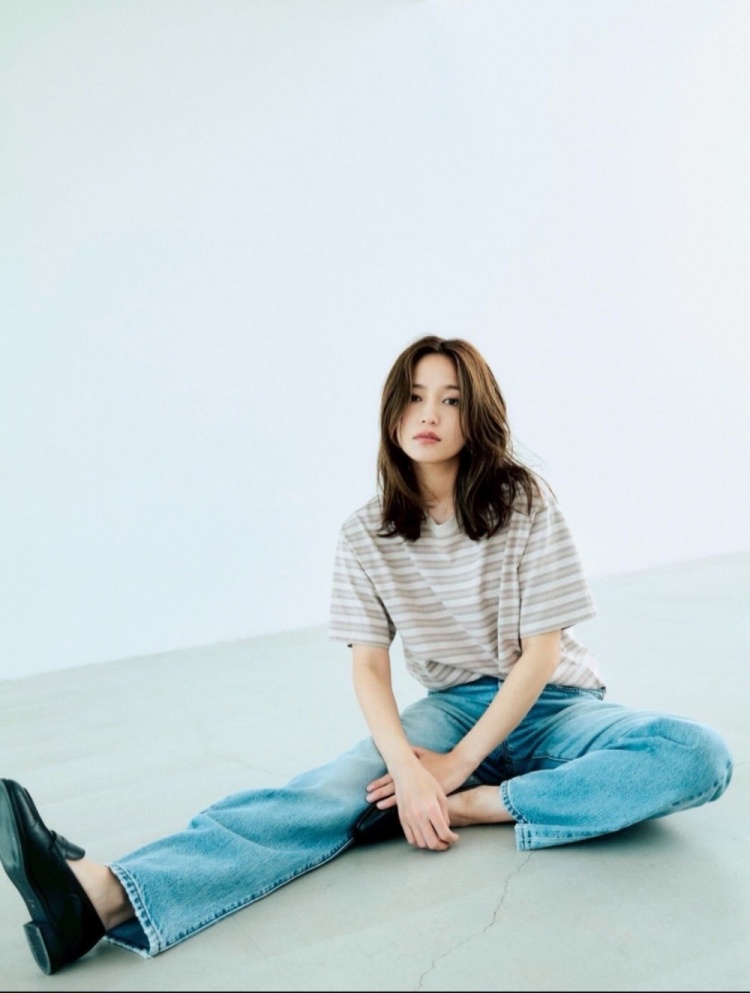 文春独家：板仓滉与川口春奈姐弟恋 女方曾为爱飞荷兰