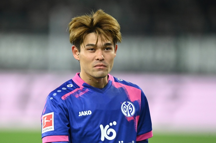 6000万欧！利物浦劫掠美因茨，强挖世界杯日本铁腰佐野海舟