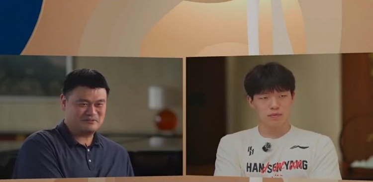 启蒙教练:杨瀚森身体动态天赋不及姚明王治郅易建联